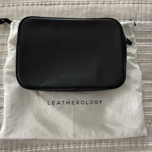 Leatherology Meadow Double Zip Camera Bag